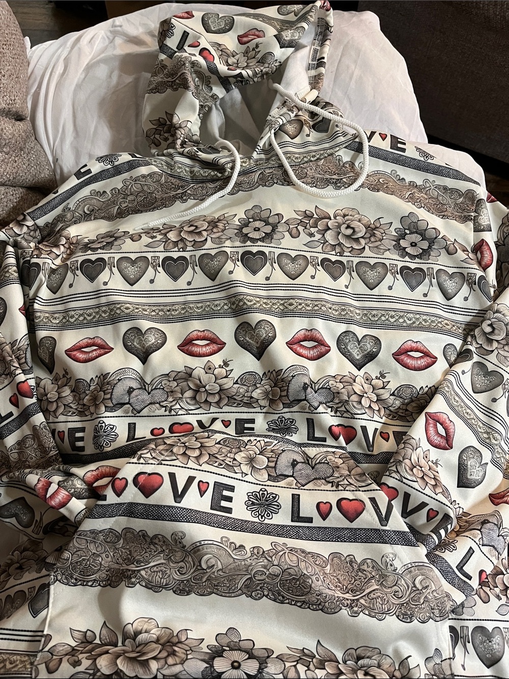 Women's Cream 'Love' Print Hooded Lounge Top - Unbranded